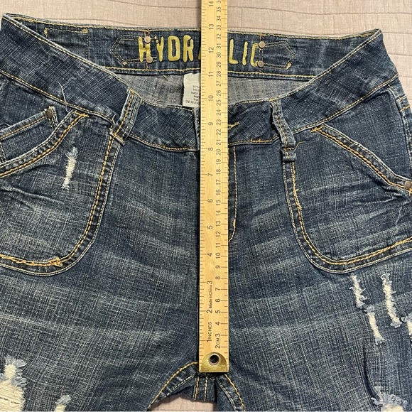 Hydraulic Jean Bermuda Shorts Women's Size 14 Distressed - Picture 2 of 8
